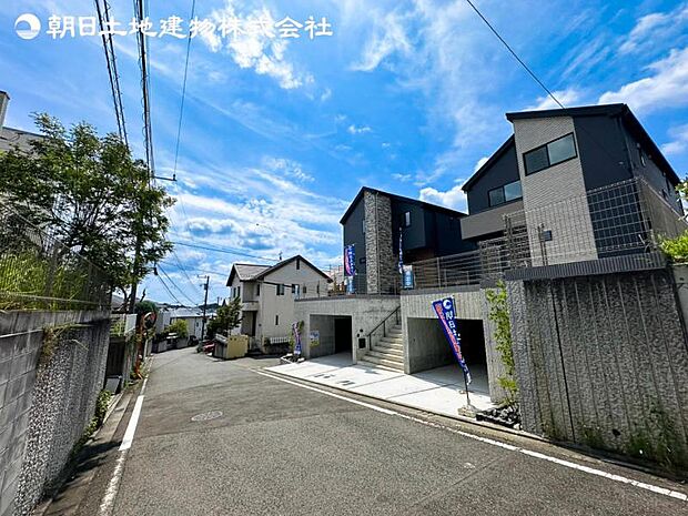 すぐの見学や資料請求など、お気軽にお問い合わせください