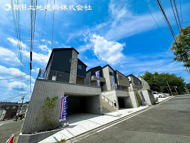すぐの見学や資料請求など、お気軽にお問い合わせください