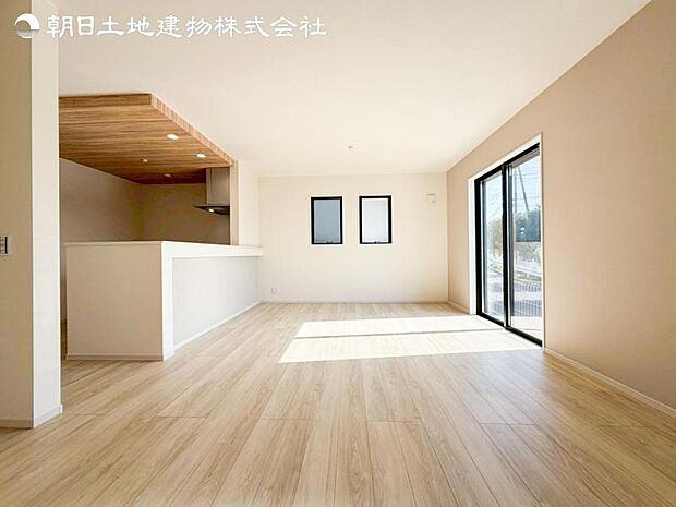 すぐのご見学や資料請求など、お気軽にお問い合わせください