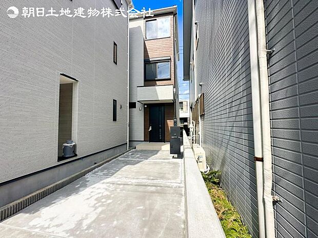すぐの見学や資料請求など、お気軽にお問い合わせください