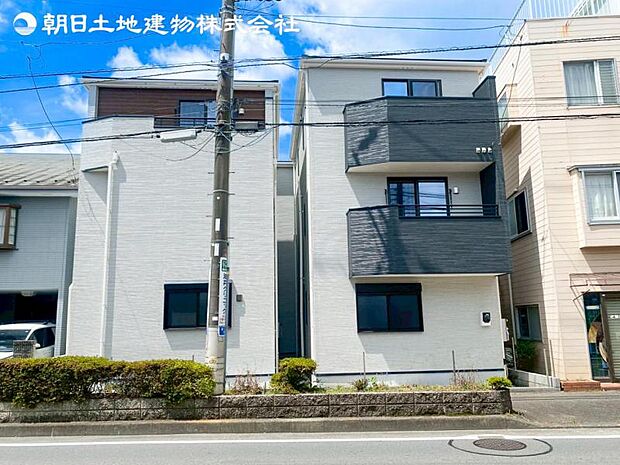すぐの見学や資料請求など、お気軽にお問い合わせください