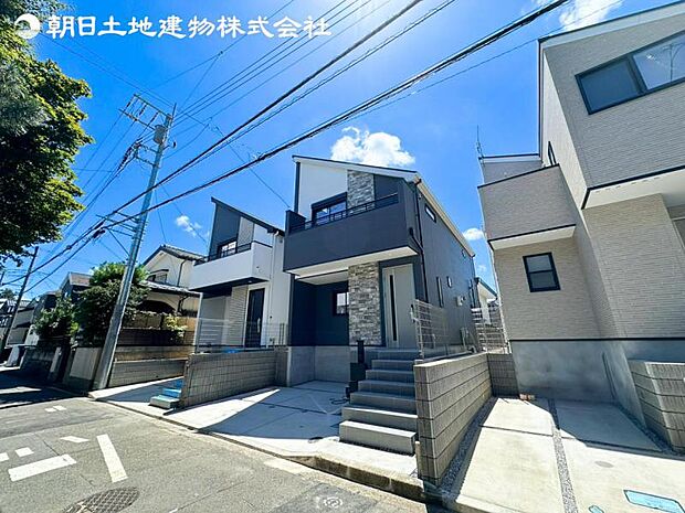 すぐの見学や資料請求など、お気軽にお問い合わせください