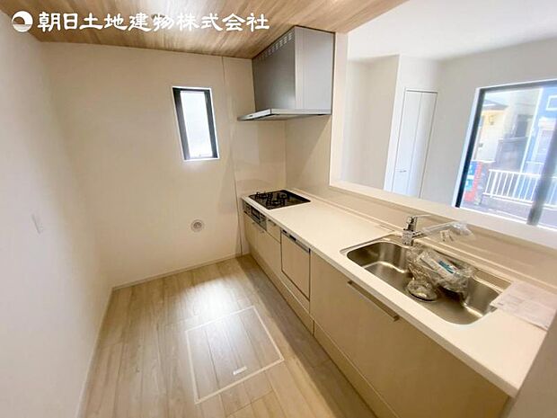 すぐの見学や資料請求など、お気軽にお問い合わせください