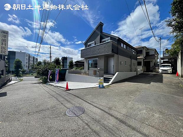 すぐの見学や資料請求など、お気軽にお問い合わせください