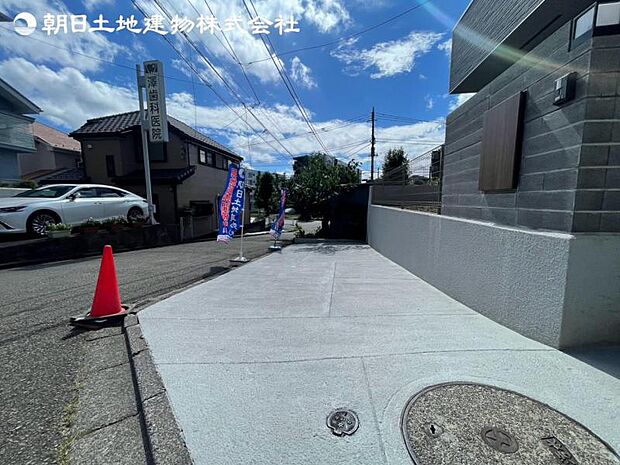 すぐの見学や資料請求など、お気軽にお問い合わせください