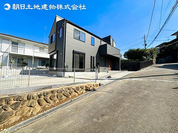 すぐの見学や資料請求など、お気軽にお問い合わせください