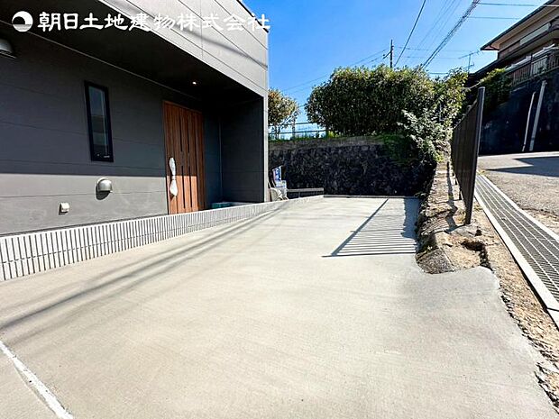 すぐの見学や資料請求など、お気軽にお問い合わせください
