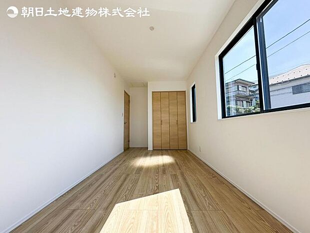 すぐの見学や資料請求など、お気軽にお問い合わせください