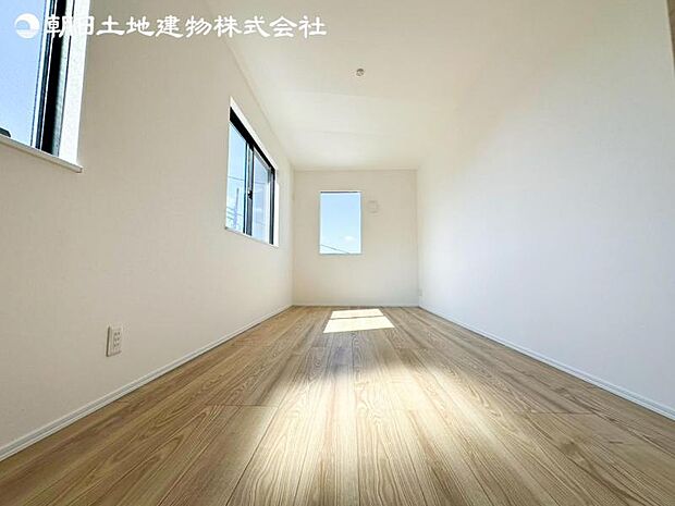 すぐの見学や資料請求など、お気軽にお問い合わせください