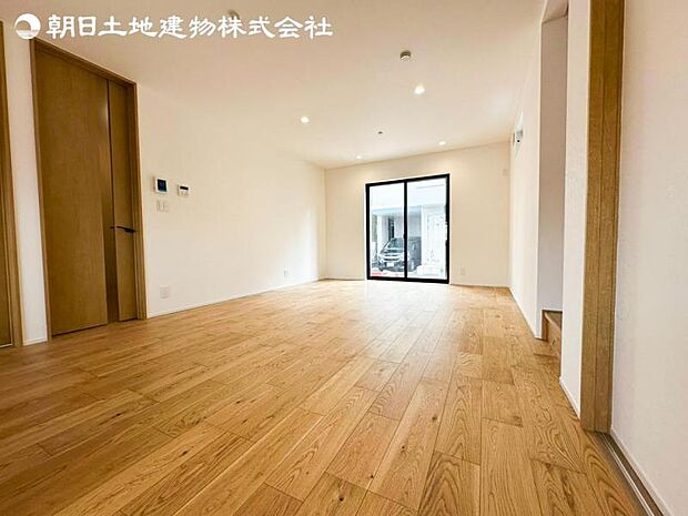 すぐの見学や資料請求など、お気軽にお問い合わせください