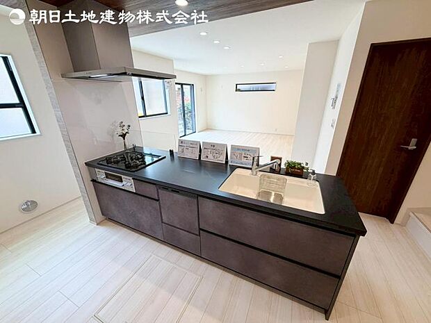 すぐのご見学や資料請求など、お気軽にお問い合わせください