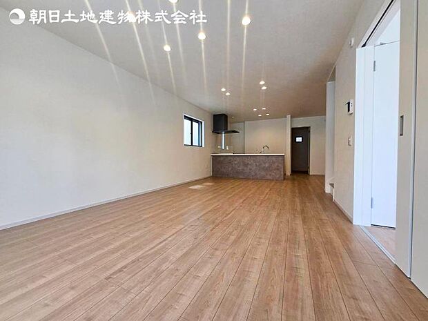 すぐの見学や資料請求など、お気軽にお問い合わせください