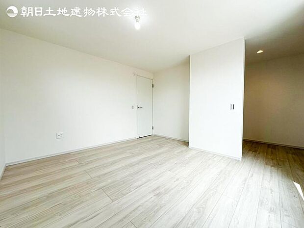 すぐの見学や資料請求など、お気軽にお問い合わせください