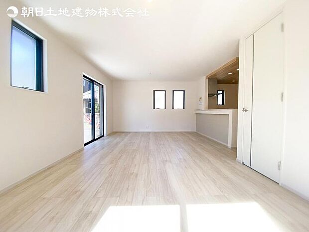 すぐの見学や資料請求など、お気軽にお問い合わせください
