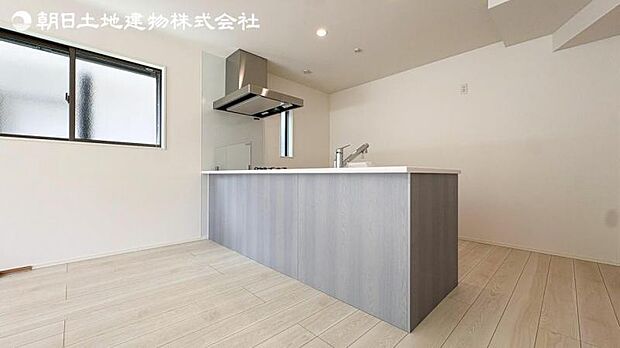 すぐの見学や資料請求など、お気軽にお問い合わせください