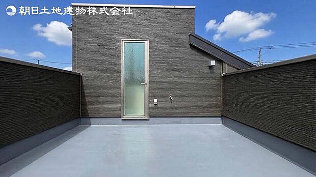 すぐの見学や資料請求など、お気軽にお問い合わせください