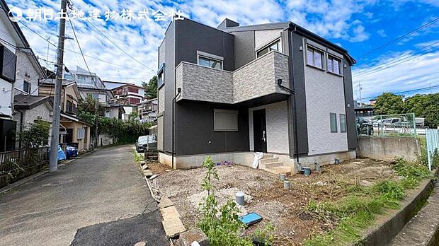 すぐの見学や資料請求など、お気軽にお問い合わせください