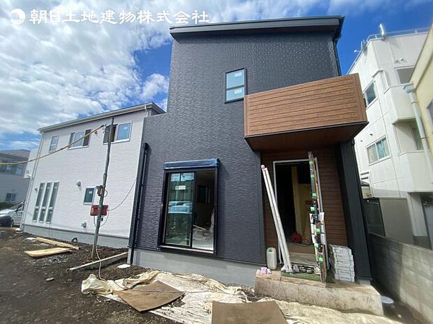 すぐの見学や資料請求など、お気軽にお問い合わせください