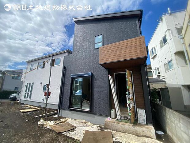 すぐの見学や資料請求など、お気軽にお問い合わせください