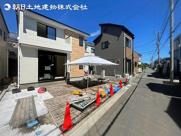 すぐの見学や資料請求など、お気軽にお問い合わせください