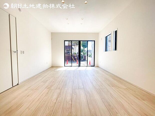 すぐの見学や資料請求など、お気軽にお問い合わせください