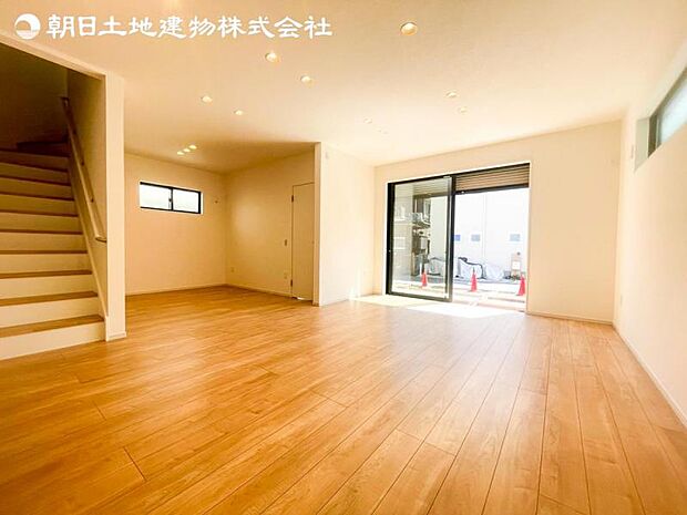 すぐの見学や資料請求など、お気軽にお問い合わせください