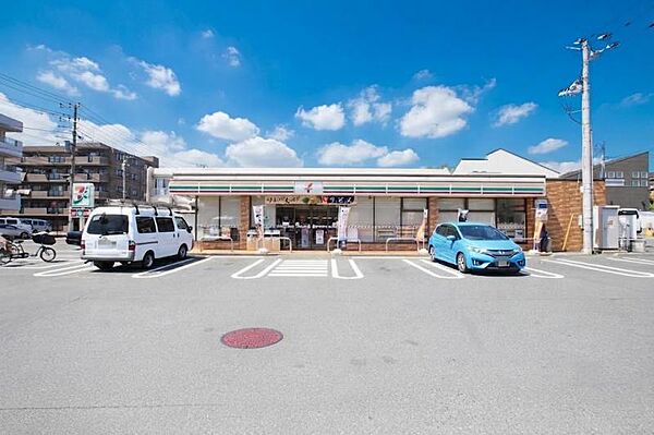 セブンイレブン相模原東林間1丁目店まで約277ｍ