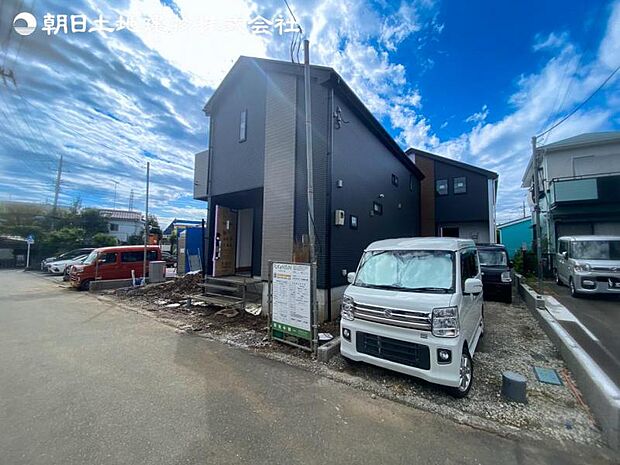 すぐの見学や資料請求など、お気軽にお問い合わせください