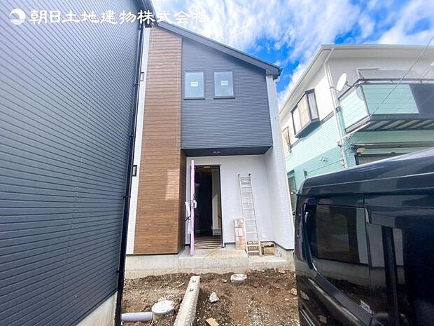 すぐの見学や資料請求など、お気軽にお問い合わせください