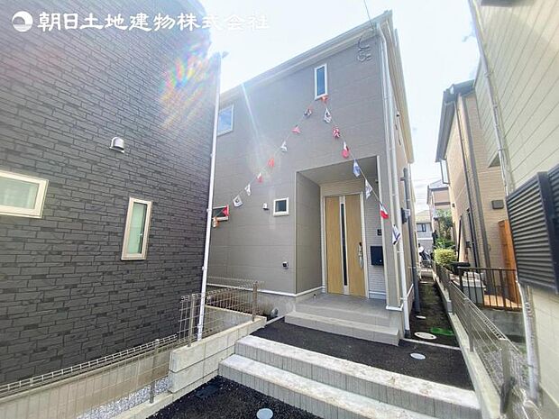すぐの見学や資料請求など、お気軽にお問い合わせください