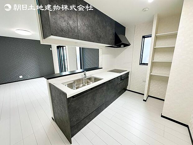 すぐの見学や資料請求など、お気軽にお問い合わせください