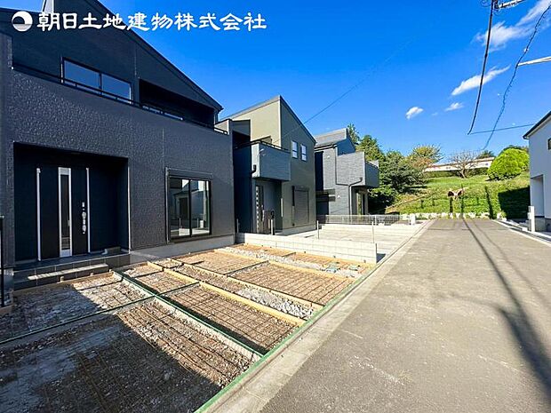 すぐの見学や資料請求など、お気軽にお問い合わせください
