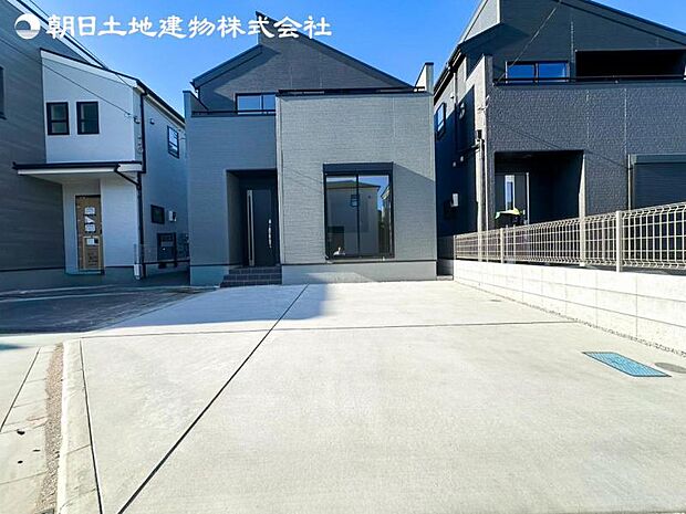 すぐの見学や資料請求など、お気軽にお問い合わせください