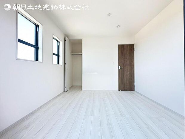 すぐの見学や資料請求など、お気軽にお問い合わせください