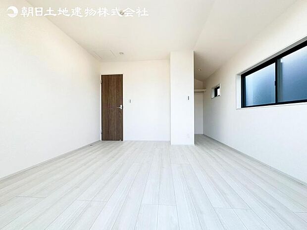 すぐの見学や資料請求など、お気軽にお問い合わせください