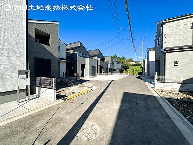 すぐの見学や資料請求など、お気軽にお問い合わせください