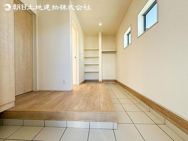 すぐの見学や資料請求など、お気軽にお問い合わせください