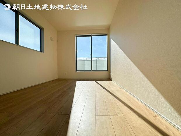 すぐの見学や資料請求など、お気軽にお問い合わせください