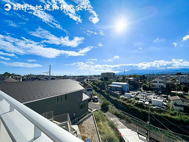 すぐの見学や資料請求など、お気軽にお問い合わせください