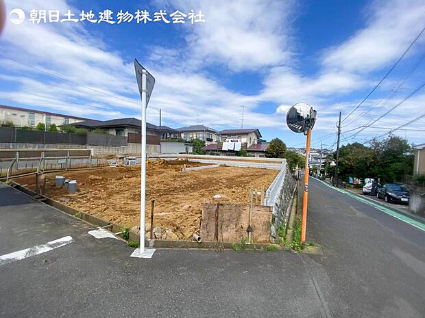 すぐの見学や資料請求など、お気軽にお問い合わせください