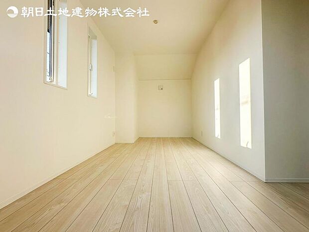 すぐの見学や資料請求など、お気軽にお問い合わせください