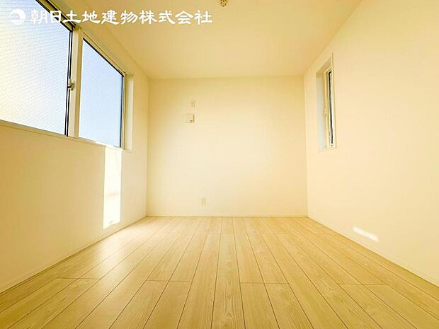すぐの見学や資料請求など、お気軽にお問い合わせください