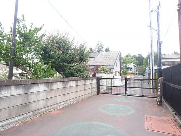 十六山保育園まで約724ｍ