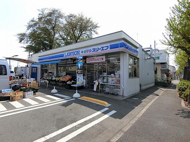 ローソンスリーエフ町田木曽東店まで約121ｍ