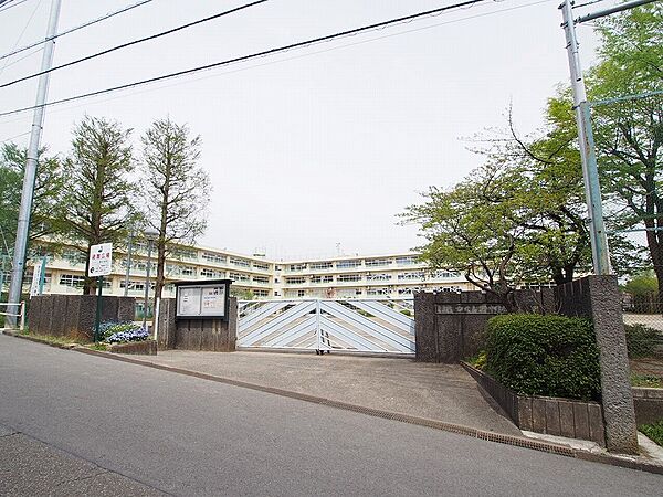 つくし野中学校まで約810ｍ