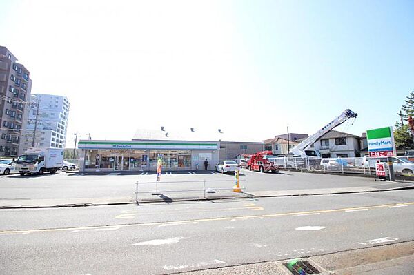 ファミリーマート南町田北店まで約389ｍ