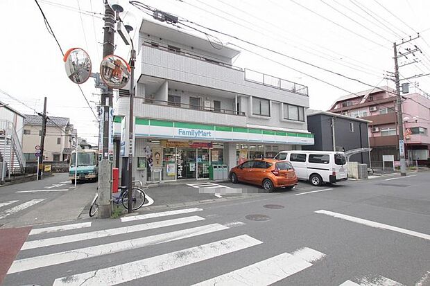 ファミリーマート三河屋上鶴間店まで約522～548ｍ