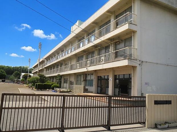 相模原市立横山小学校まで973m(徒歩13分)