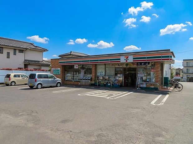 セブンイレブン 町田金森南店まで約300m〜335ｍ