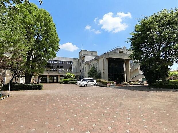 相模原市立由野台中学校まで約590m